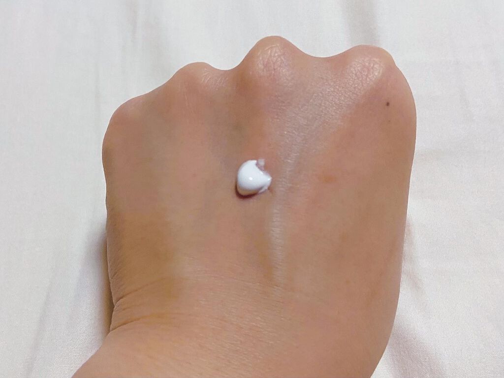 ホワイトニングドレストーンアップクリーム/COSNORI/化粧下地を使ったクチコミ(3枚目)