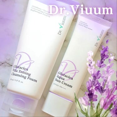 Dr.Viuum グルタシカ ビタ トーニング クレンジングフォームのクチコミ「#PR @dr.viuum 様にアクアサンクリームとビタトーニングクレンジングフォームを頂きま.....」（1枚目）