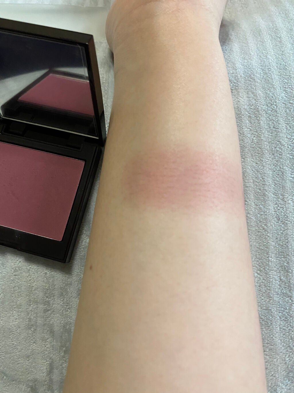 ブラッシュ カラー インフュージョン/ローラ メルシエ/パウダーチークを使ったクチコミ(2枚目)