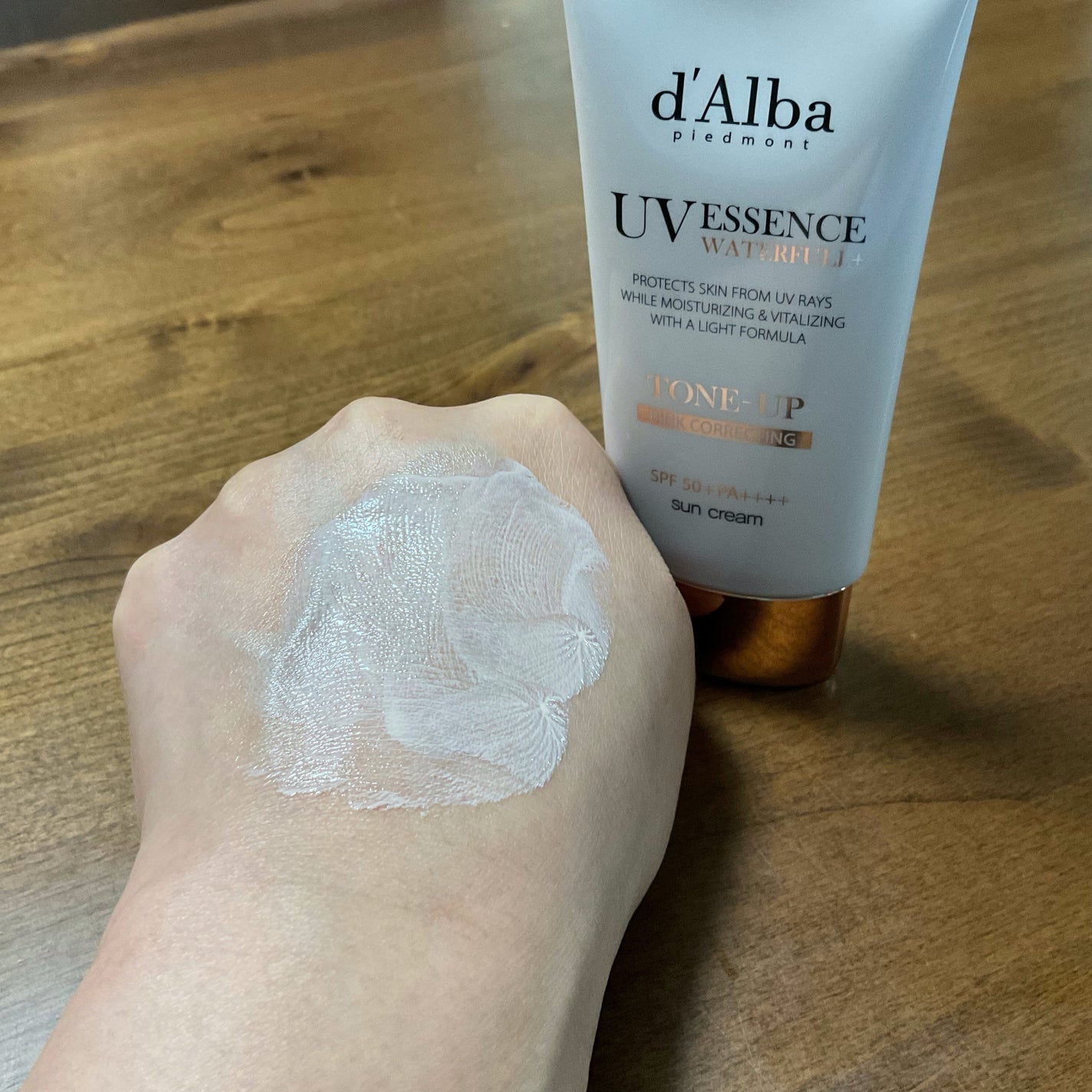 ウォータフルトーンアップサンクリーム/ダルバ/日焼け止めクリームを使ったクチコミ(3枚目)