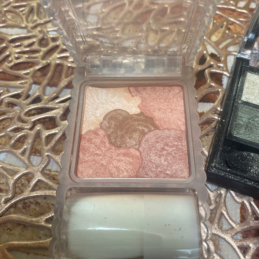 グロウフルールチークス/キャンメイク/パウダーチークを使ったクチコミ(3枚目)