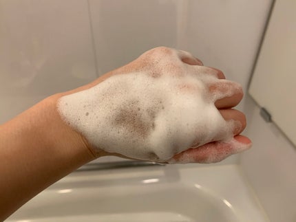 hadakara ボディソープ 泡で出てくるタイプ  フローラルブーケの香り/hadakara/ボディソープを使ったクチコミ(3枚目)