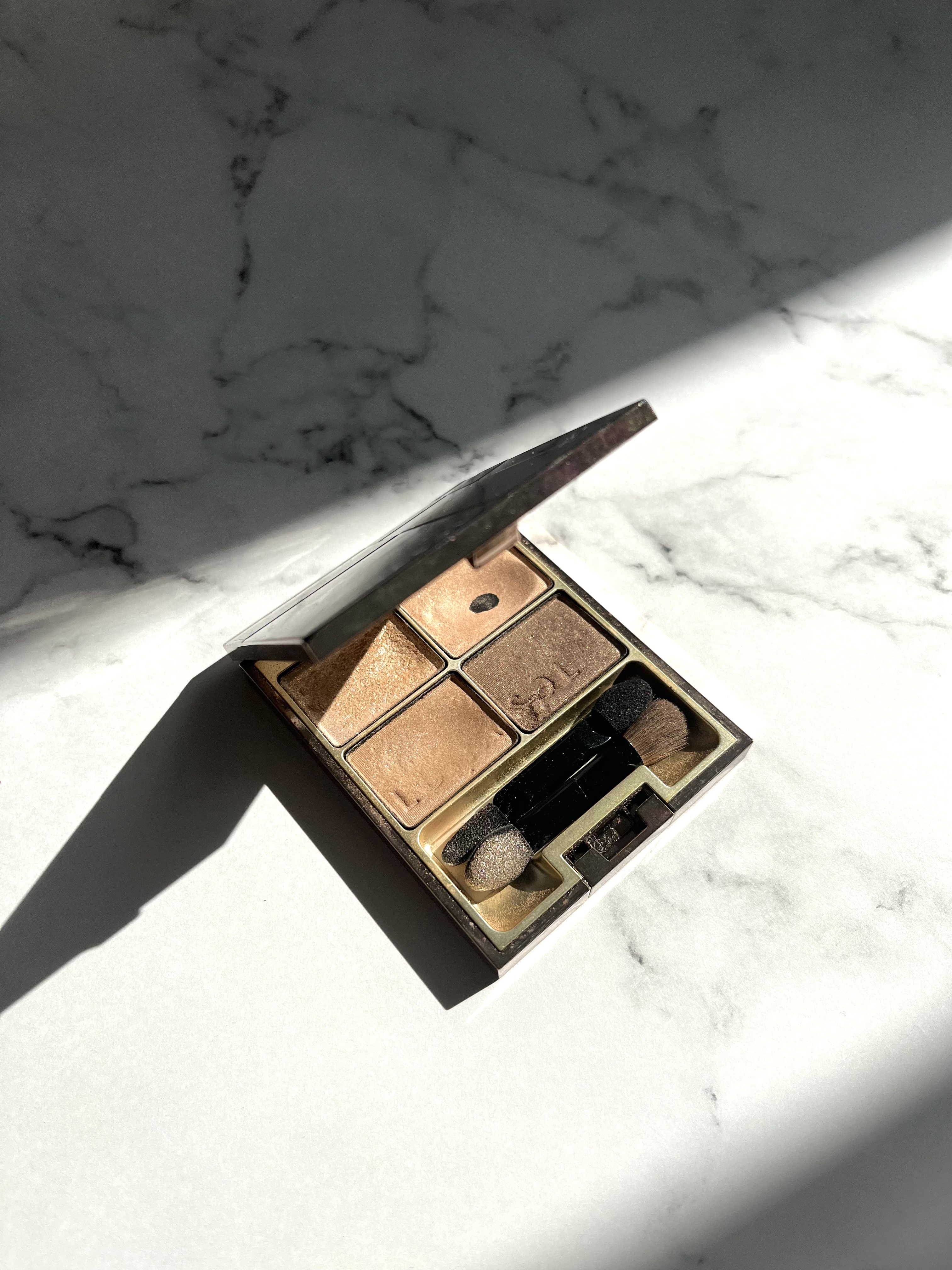 スキンモデリングアイズ/LUNASOL/アイシャドウパレットを使ったクチコミ（1枚目）