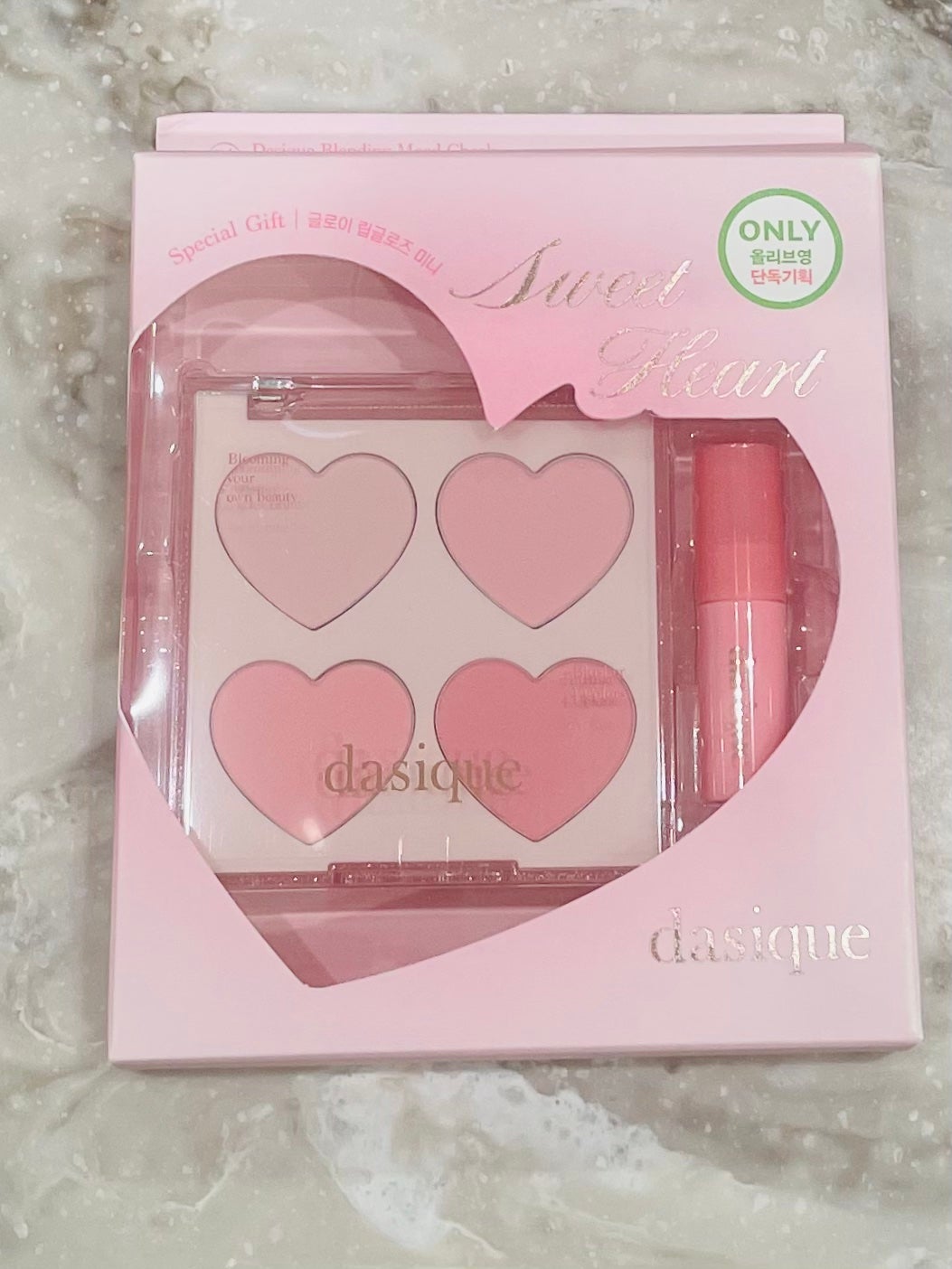 ブレンディングムードチーク/dasique/パウダーチークを使ったクチコミ(4枚目)