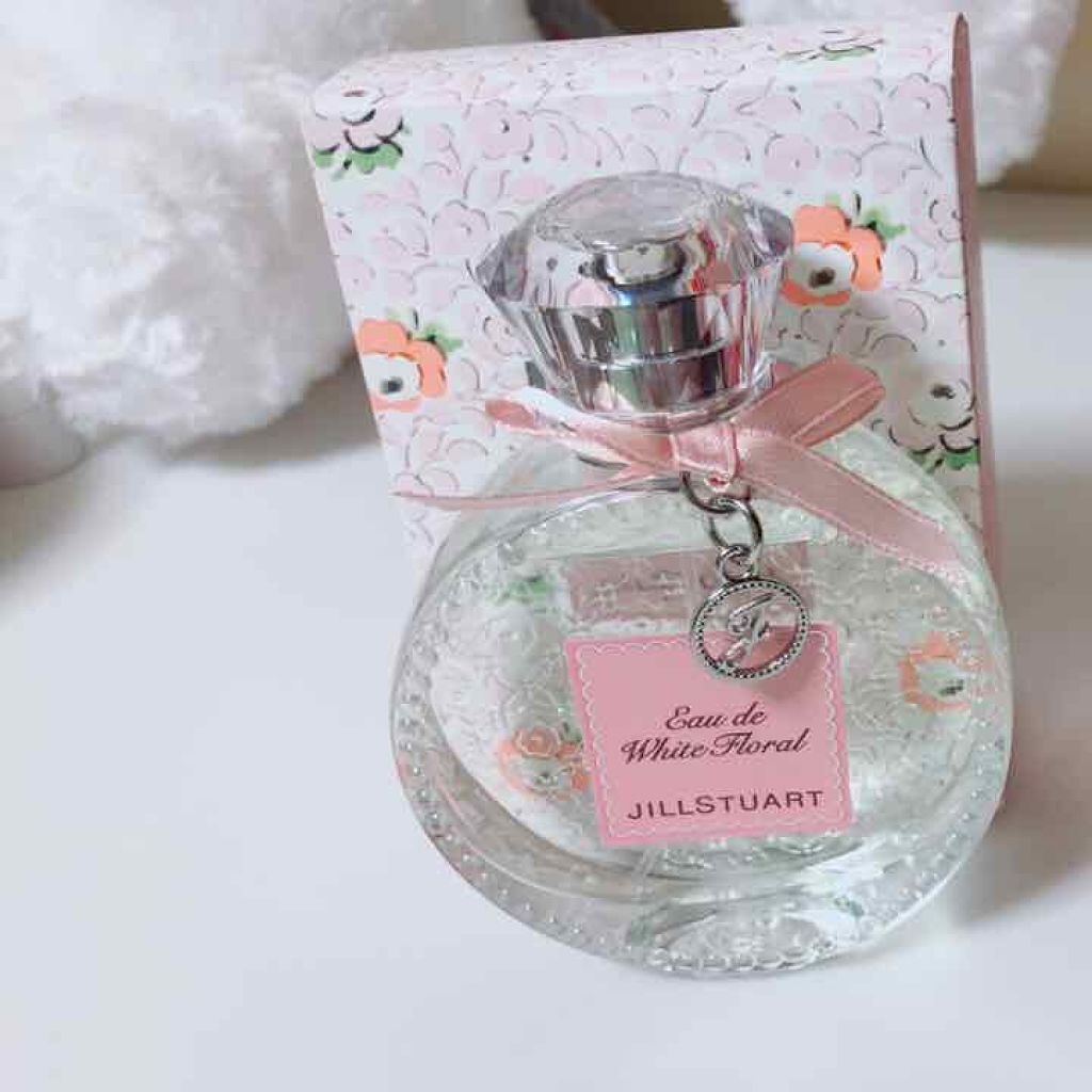mai on LIPS 「JILLSTUARTリラックスオードホワイトフローラルです!こ..」(1枚目)