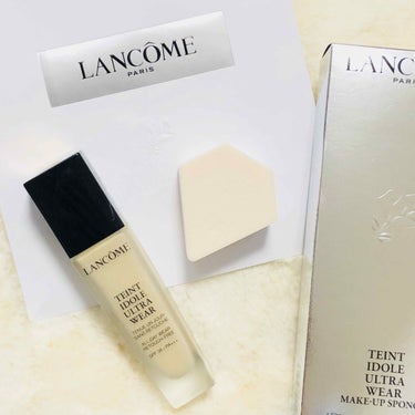 LANCÔME タンイドル ウルトラ ウェア リキッド
B-01

使っていたリキッドファンデがなくなりかけていたので、次に使うファンデを探している時に見つけました💓💓

今年の夏は特に異常な暑さなので