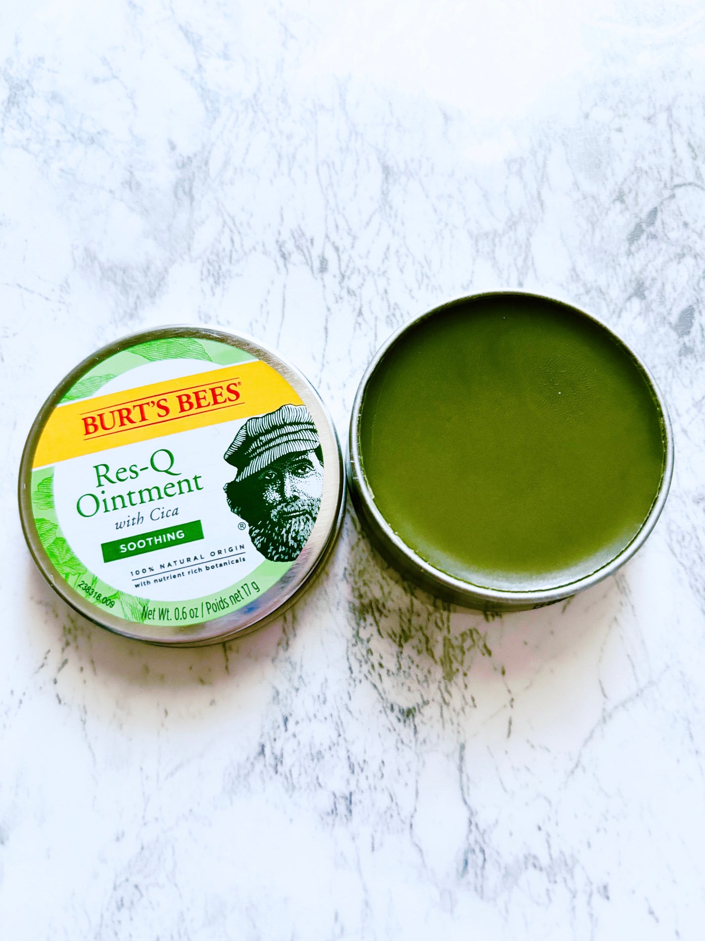 Res-Q Ointment(レスキュー オイントメント )/BURT'S BEES/フェイスクリームを使ったクチコミ(2枚目)