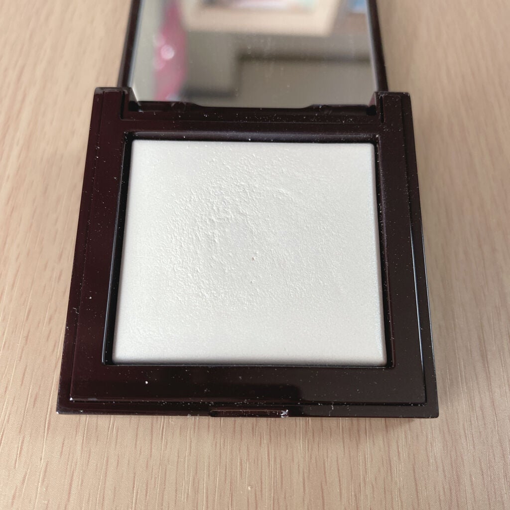 シークレット ブラーリング パウダー フォー アンダー アイズ/ローラ メルシエ/プレストパウダーを使ったクチコミ(2枚目)