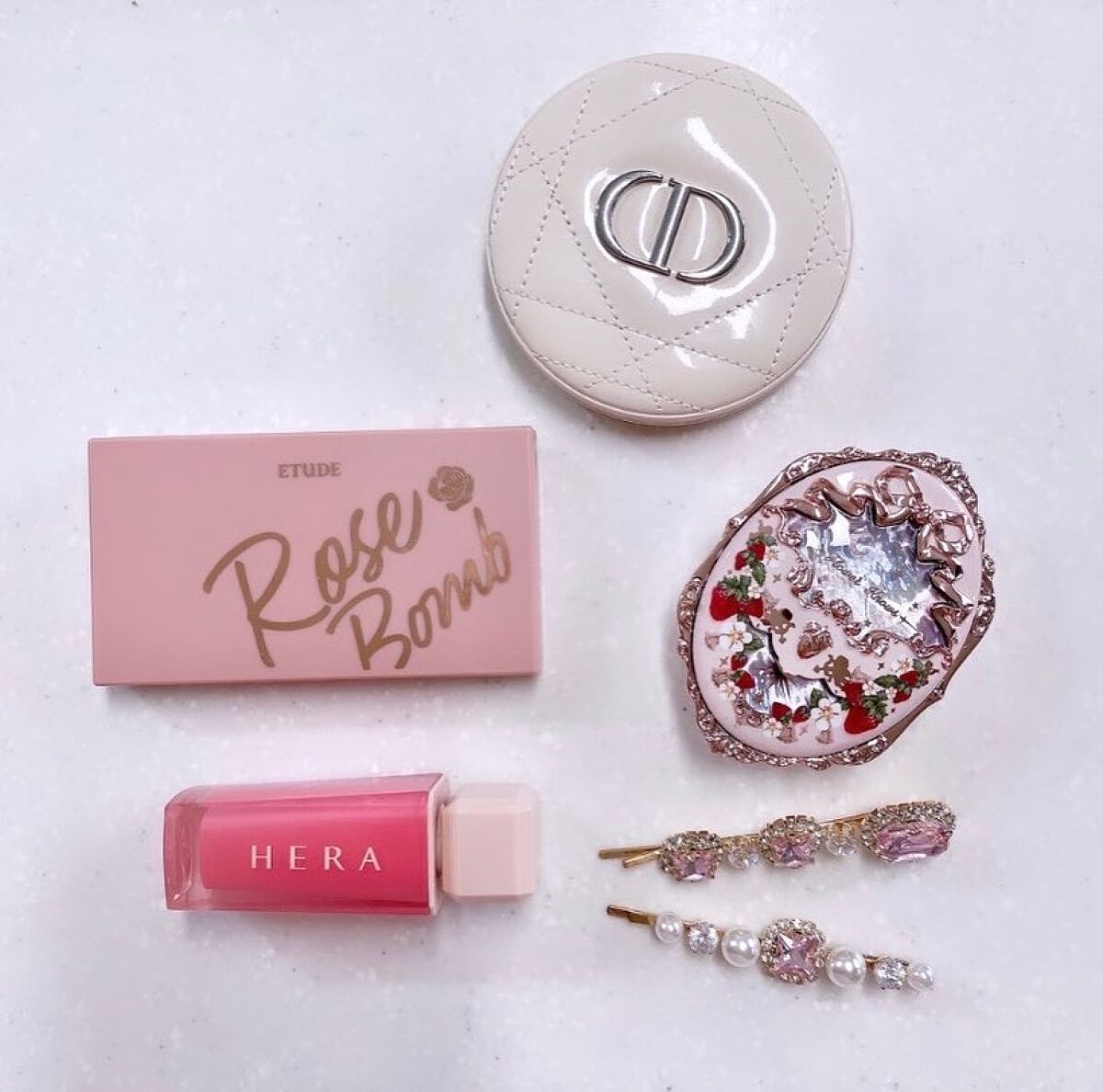 センシュアルスパイシーヌードグロス/HERA/リップグロスを使ったクチコミ（2枚目）