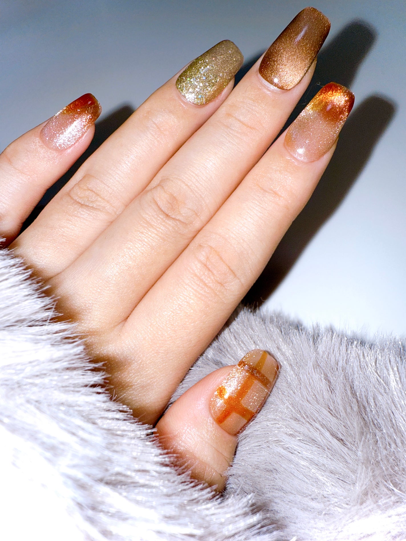 いもっぺ🍀フォロバ on LIPS 「なんちゃってお正月ネイル🧡明けましておめでとうございます。今年..」(3枚目)