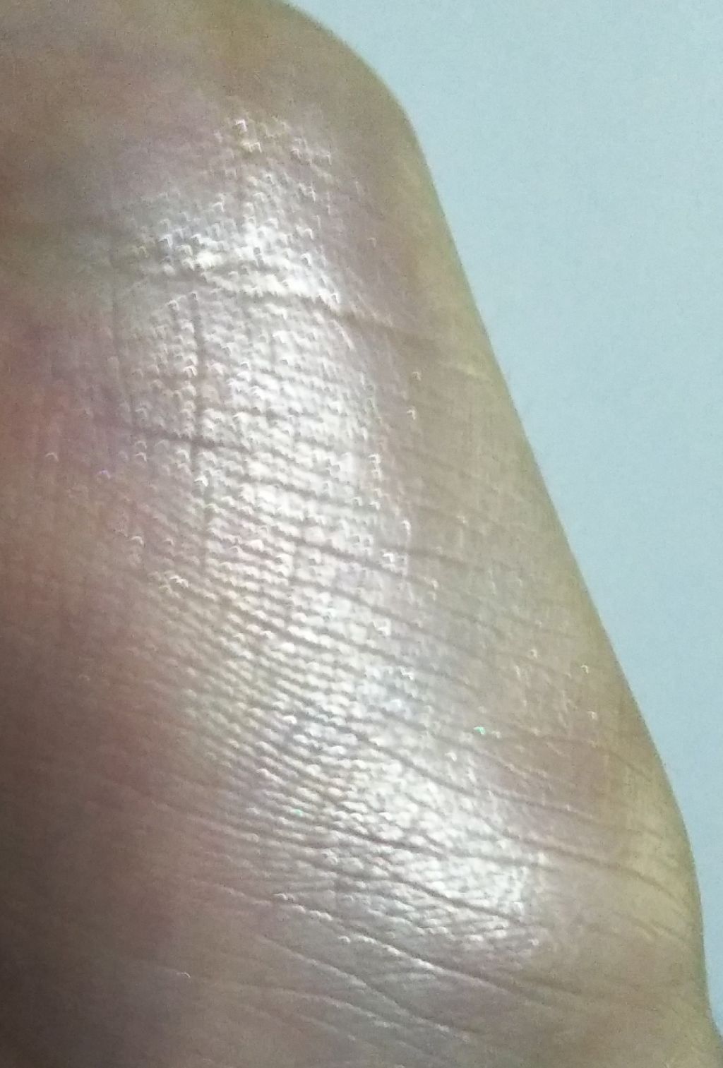 MegaGlo Highlighting Powder/wet 'n' wild/パウダーハイライトを使ったクチコミ(2枚目)