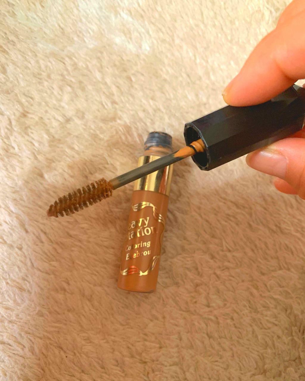 カラーリングアイブロウ/ヘビーローテーション/眉マスカラを使ったクチコミ(2枚目)