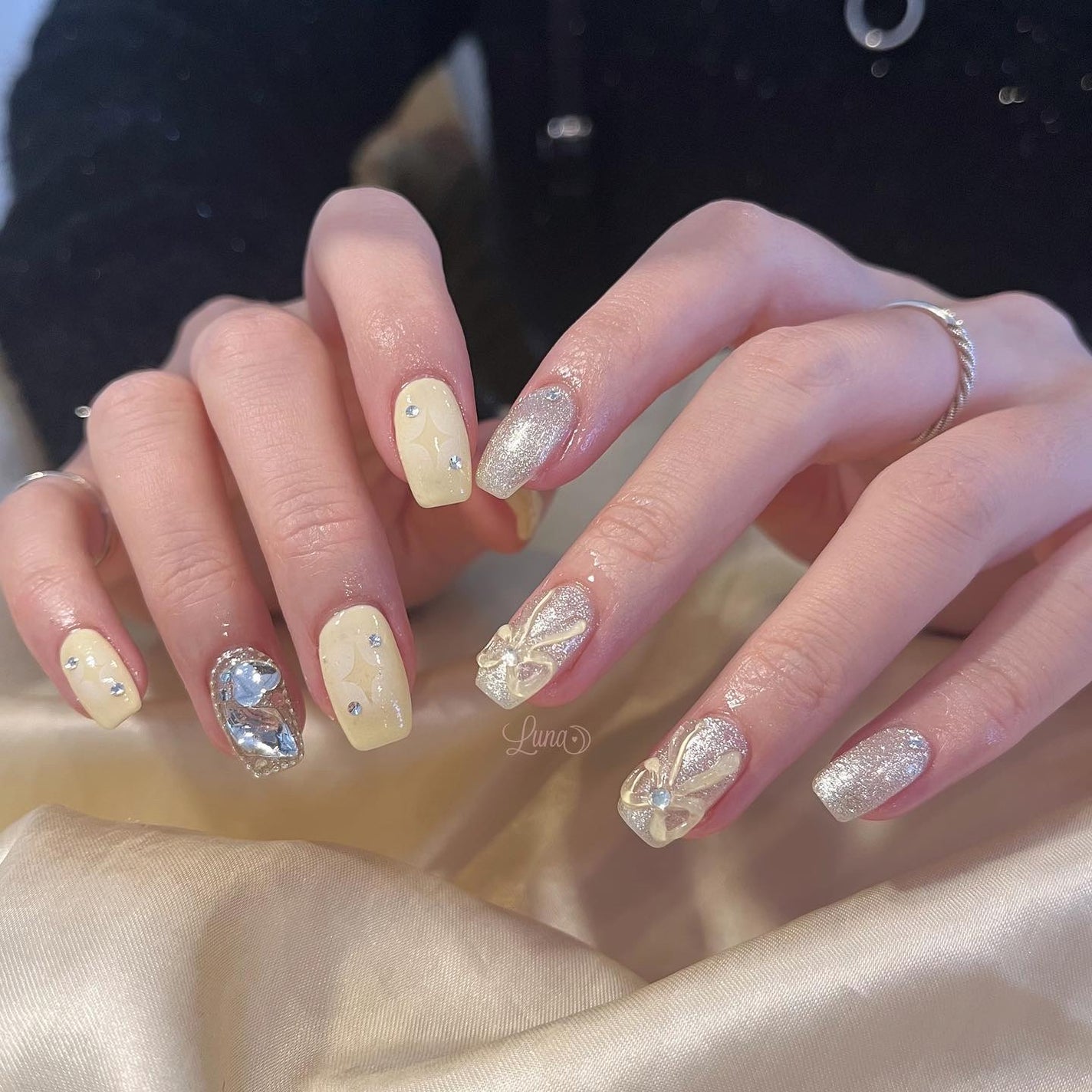 Iuna. Mizuki on LIPS 「.スペシャルプラン🌙💛#nail#nailstagram#ge..」(1枚目)