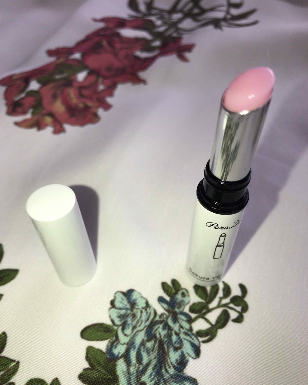 サクラヴェールリップ/パラドゥ/リップクリームを使ったクチコミ（1枚目）
