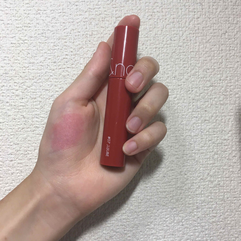 ジューシーラスティングティント/rom&nd/リップティントを使ったクチコミ（2枚目）