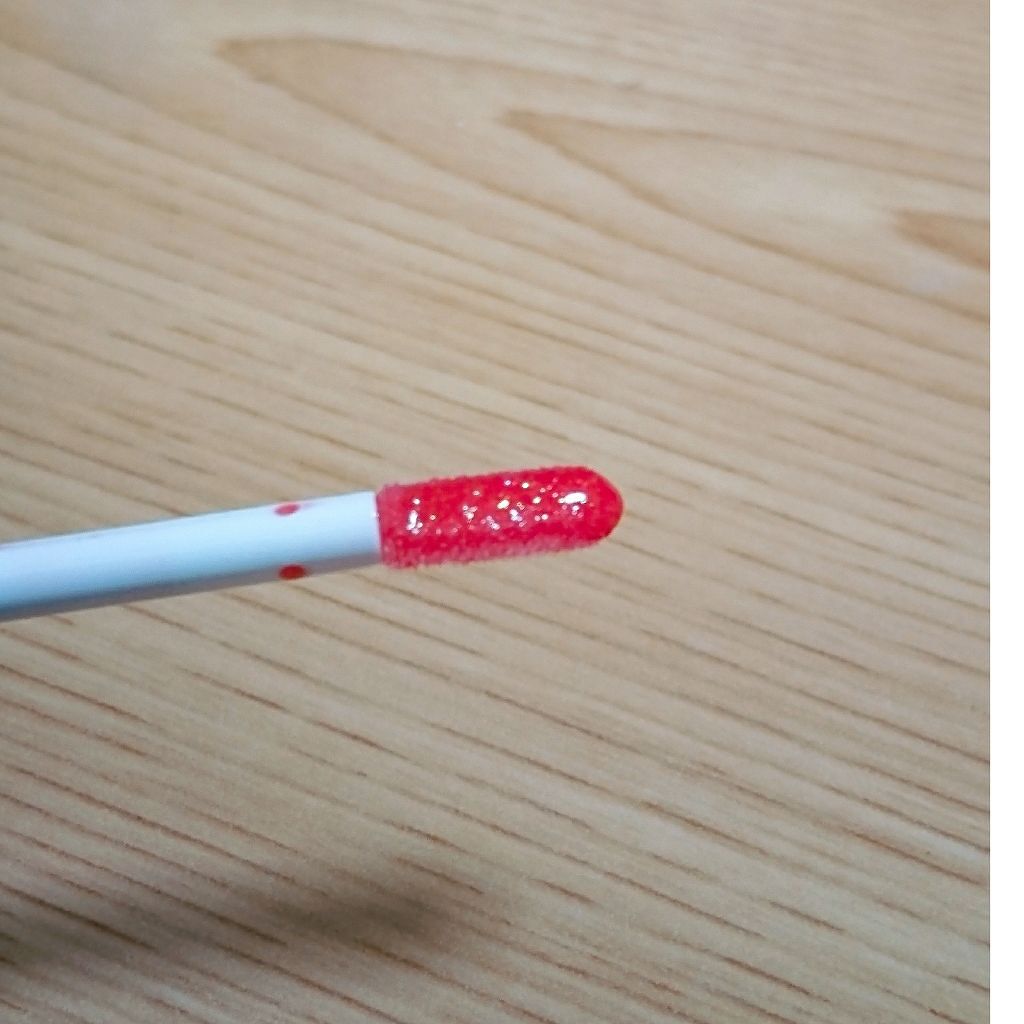 ハニーラスター r/ROAlív/リップグロスを使ったクチコミ(2枚目)