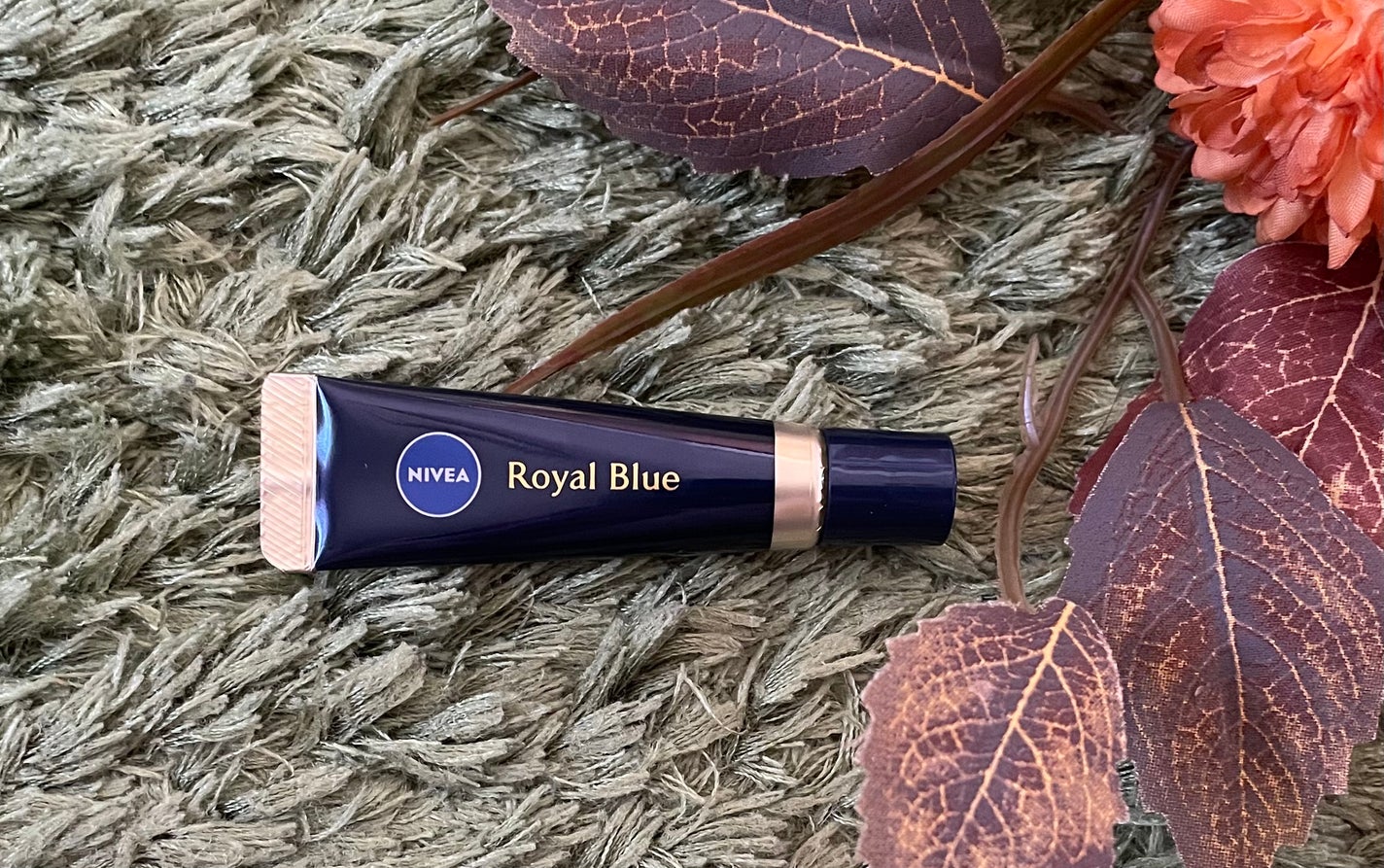 ニベア ロイヤルブルーリップ 濃密美容ケア/ニベア/リップ美容液を使ったクチコミ(1枚目)
