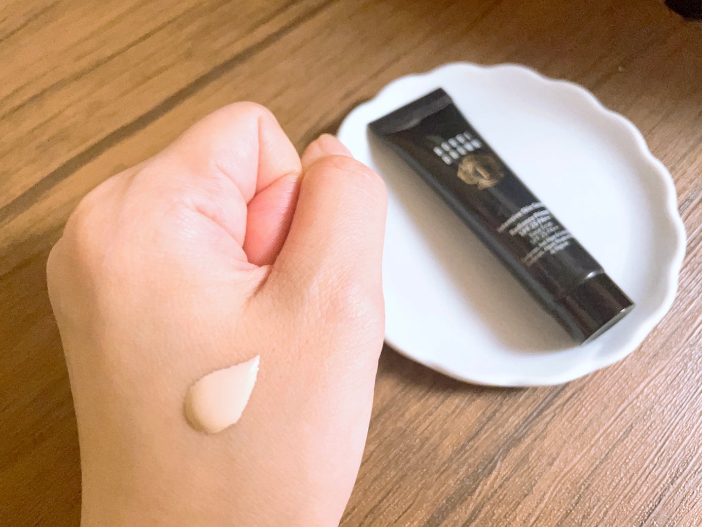 インテンシブ セラム ラディアンス プライマー/BOBBI BROWN/化粧下地を使ったクチコミ(3枚目)