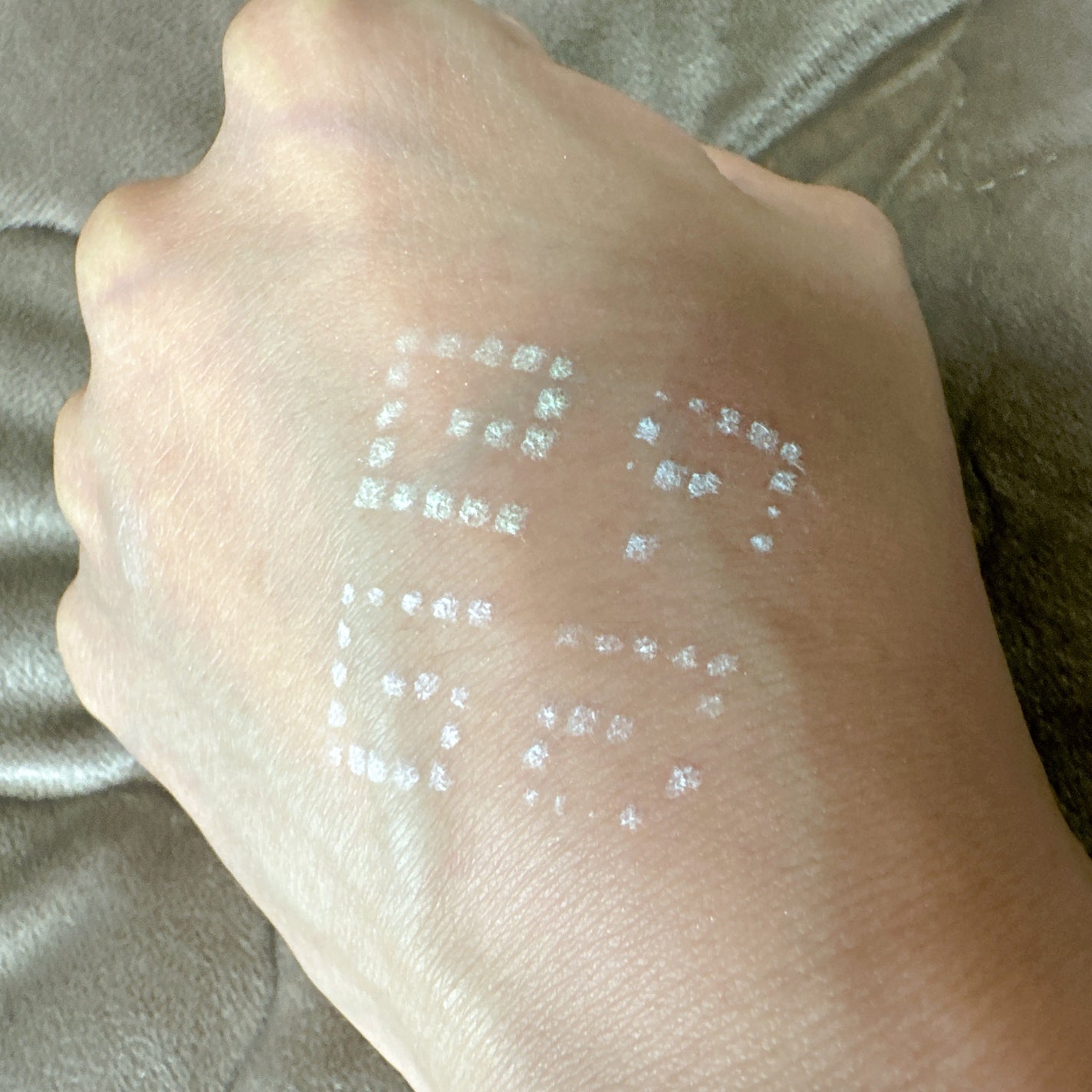 プリズム・リーブル/GIVENCHY/ルースパウダーを使ったクチコミ(5枚目)