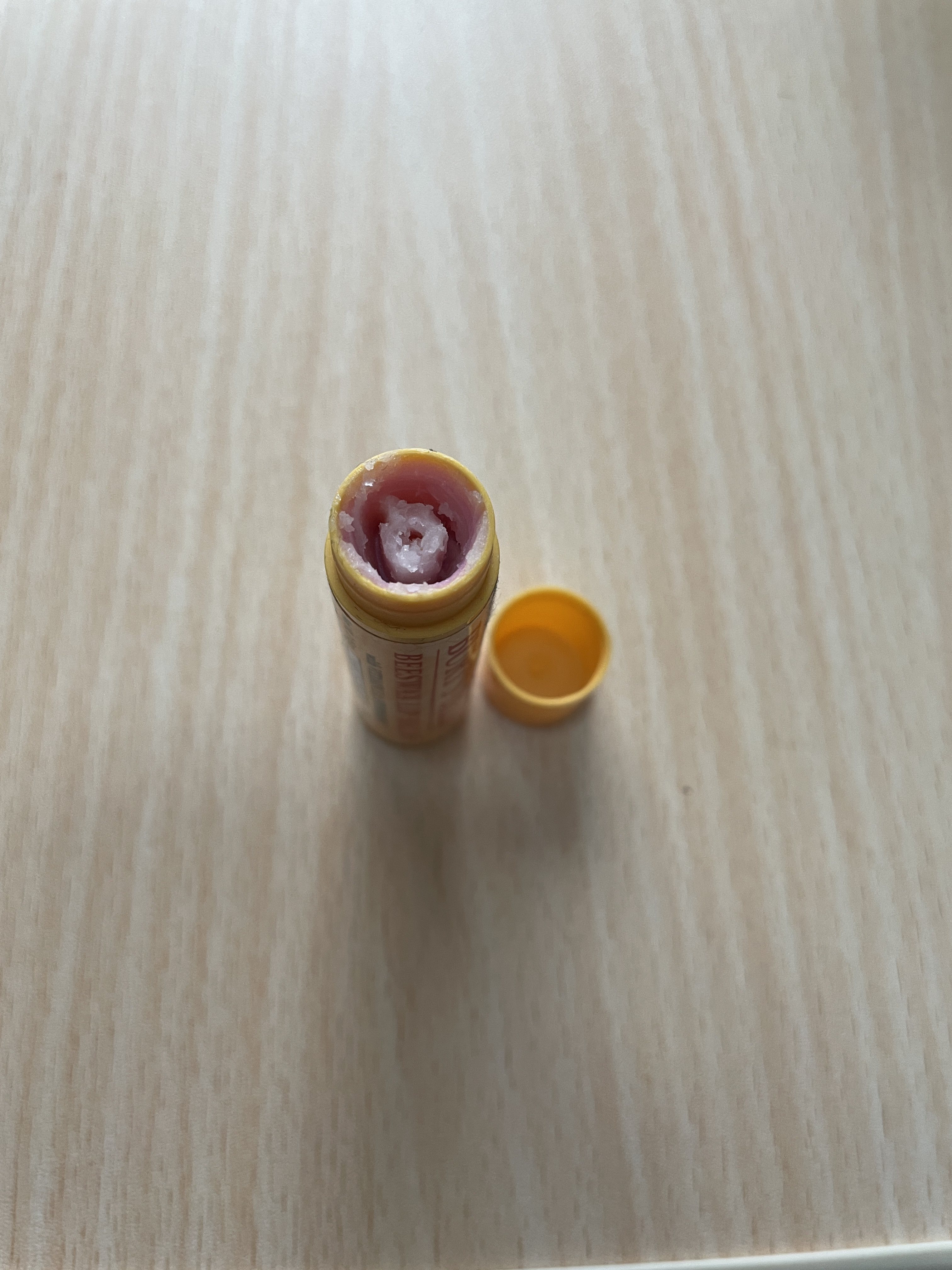 ビーズワックスリップバーム/BURT'S BEES/リップバームを使ったクチコミ（2枚目）