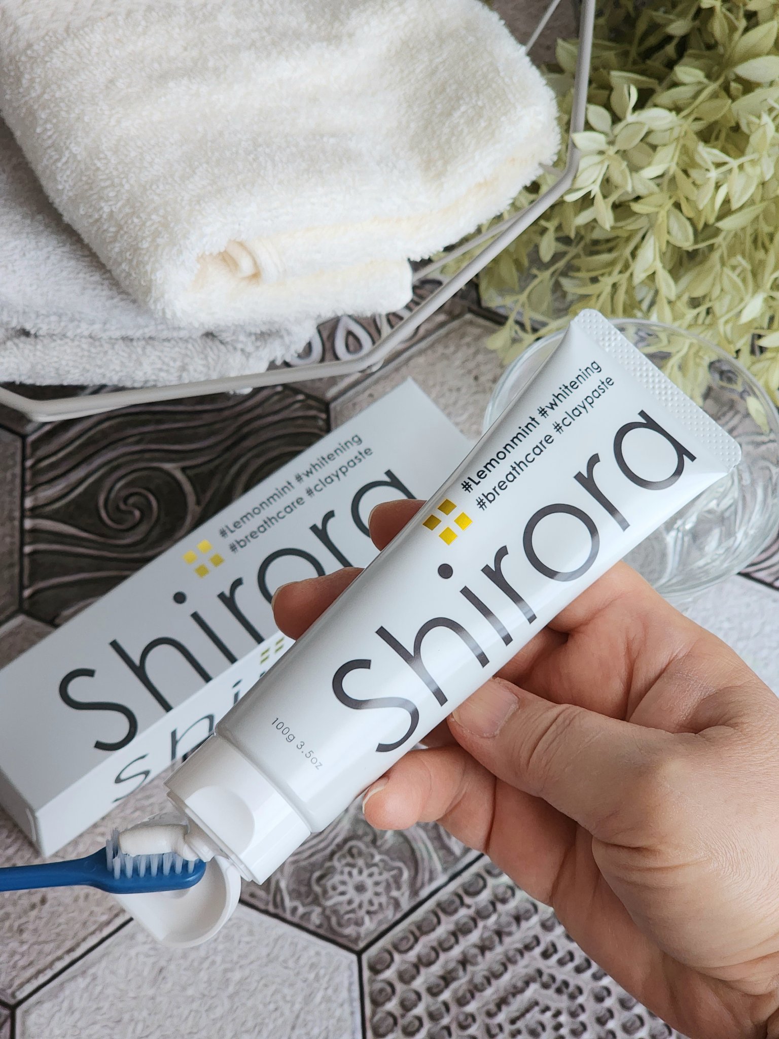 シローラ薬用クレイホワイトニング（知覚過敏ケア）/Shirora/歯磨き粉を使ったクチコミ（1枚目）