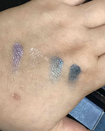 shu uemura シルクスムース アイシャドー (レフィル)のクチコミ「shu uemura
アイシャドウ
むらさき、シルバー、みずいろ、ブルー
↑
white si.....」(3枚目)