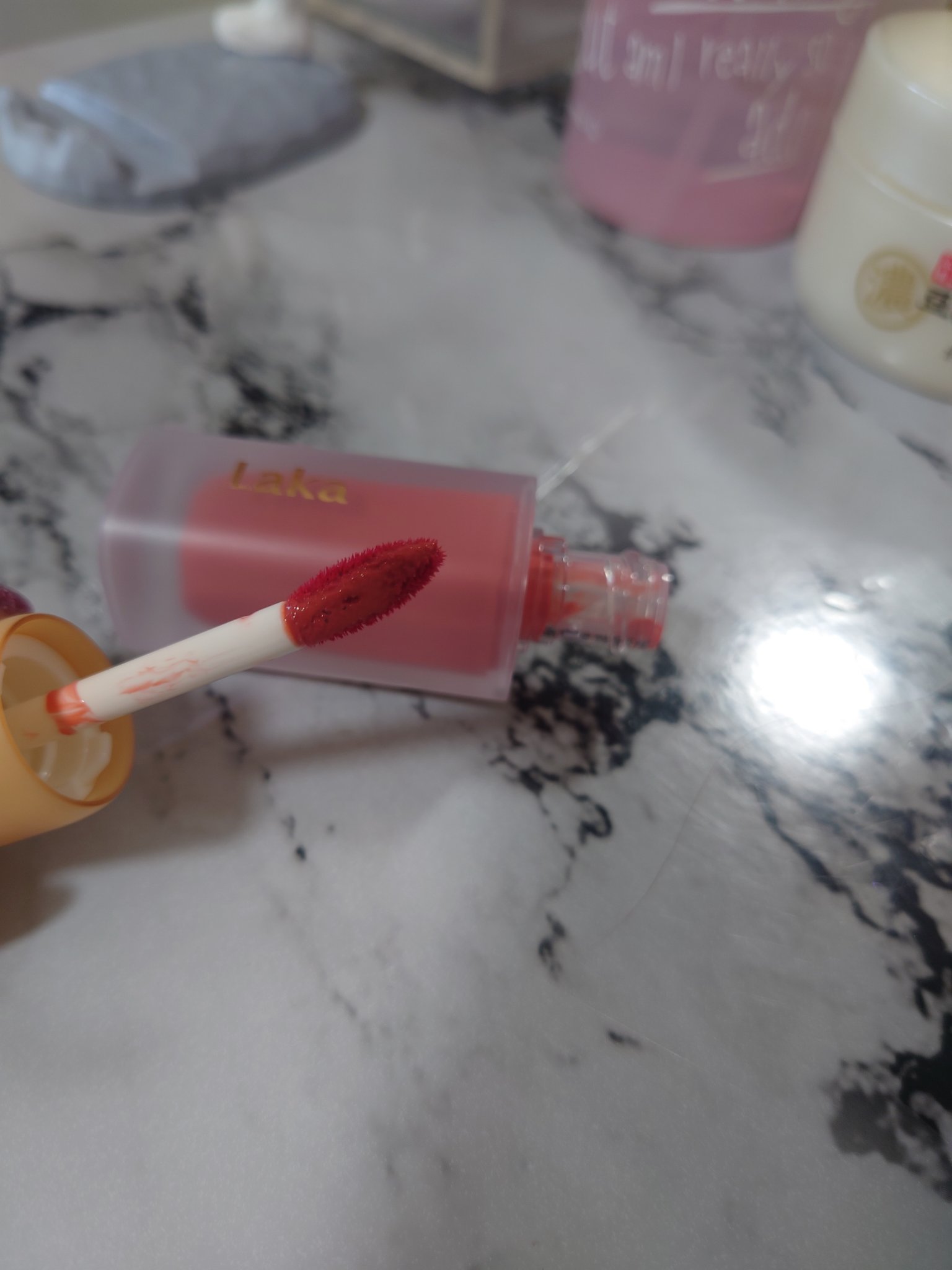 フルーティーグラムティント 101 ジョイフル/Laka/リップティントを使ったクチコミ（2枚目）