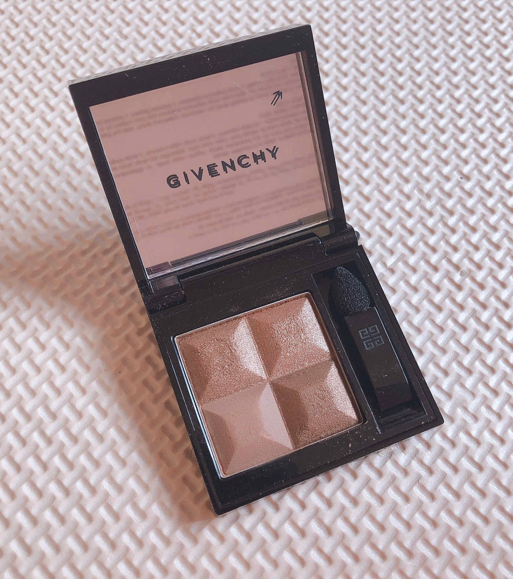 ル・プリズム・アイズ・モノ/GIVENCHY/単色アイシャドウを使ったクチコミ（2枚目）