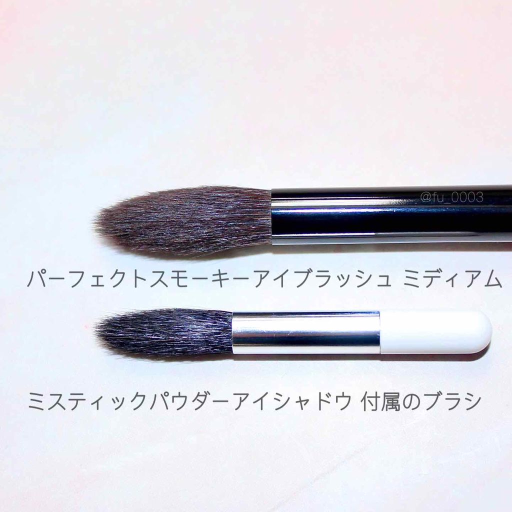 パーフェクト スモーキーアイ ブラッシュ（ミディアム）/CHICCA/メイクブラシを使ったクチコミ（3枚目）