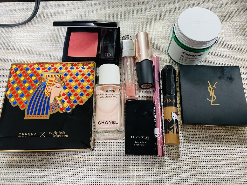 ザ ルージュ ベルベット BE801/DECORTÉ/口紅を使ったクチコミ（1枚目）