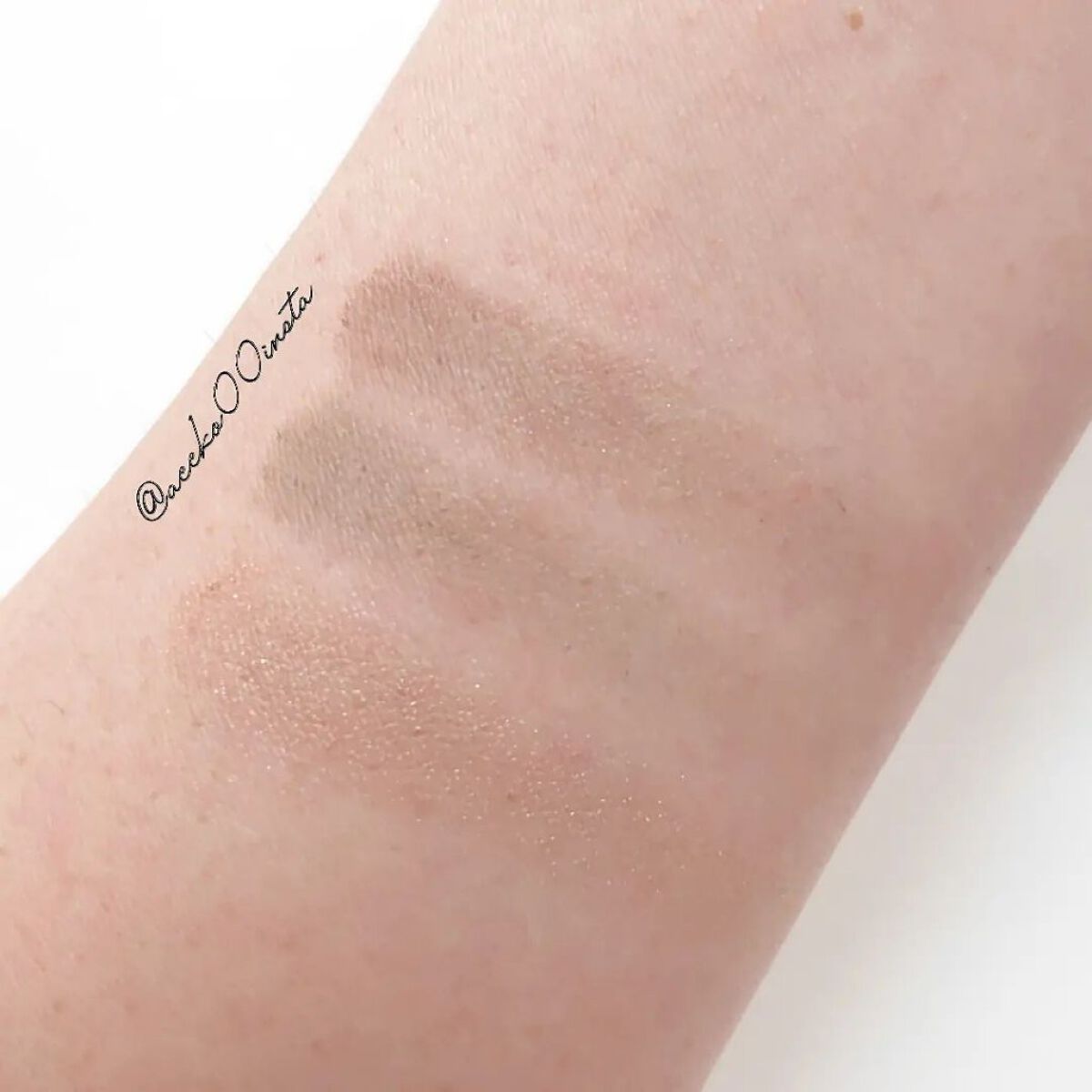 セルヴォーク インディケイトアイブロウパウダー 04 カーキブラウン/Celvoke/パウダーアイブロウを使ったクチコミ（3枚目）