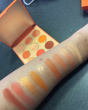 ORANGE YOU GLAD/ColourPop/パウダーアイシャドウを使ったクチコミ（2枚目）