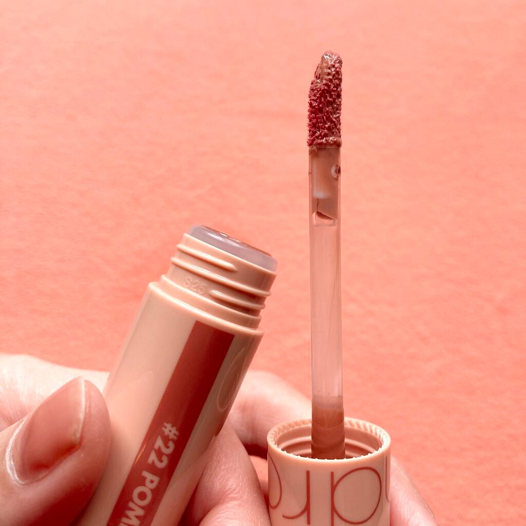 ジューシーラスティングティント/rom&nd/リップティントを使ったクチコミ(2枚目)