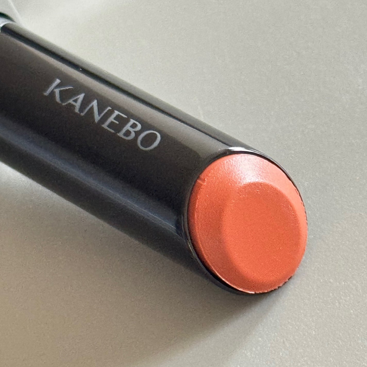 ルージュスターヴァイブラント/KANEBO/口紅を使ったクチコミ(3枚目)