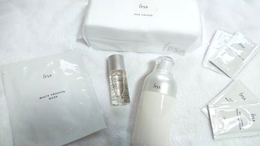 🌼購入品🌼

＊IPSA
～ME エクストラ 2～
メラニンの生成を抑えうるおった透明感のある肌へ

今センシティブの方も使っているのですが、使いわけをしようと思ってこれからの季節にぴったりな美白効果の