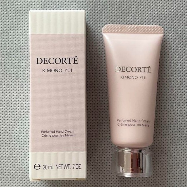 DECORTÉ キモノ ユイ パフュームド ハンドクリーム のクチコミ「DECORTÉ　キモノ ユイ パフュームド ハンドクリーム

【使った商品】
DECORTÉ
.....」（1枚目）