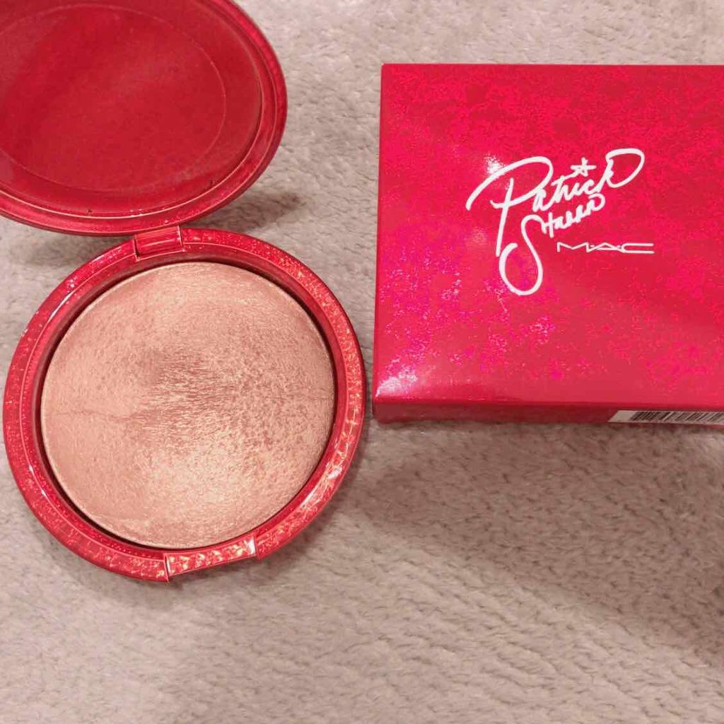 ミネラライズ スキンフィニッシュベイビーイッツゴールドアウトサイド/M・A・C/パウダーチークを使ったクチコミ（2枚目）