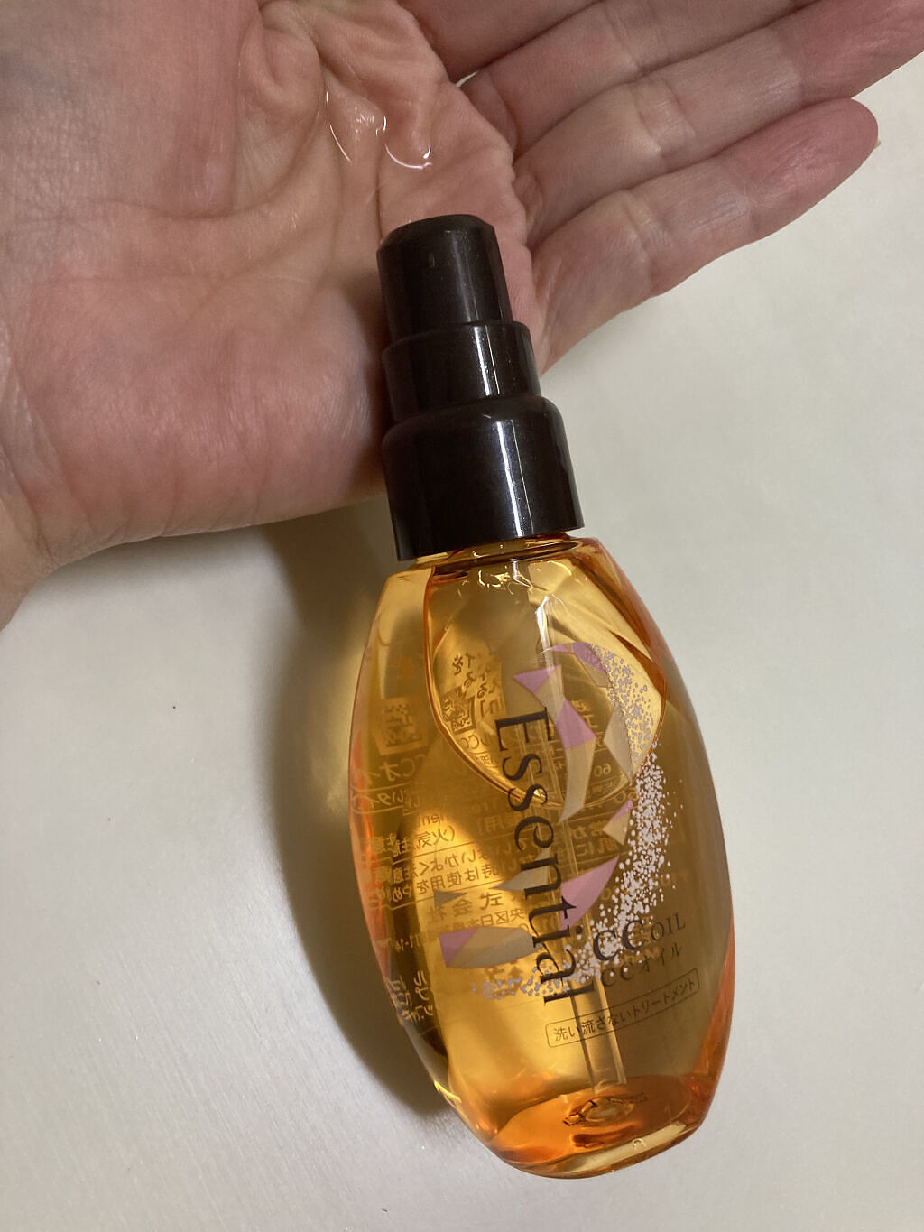 CCオイル/エッセンシャル/ヘアオイルを使ったクチコミ（3枚目）