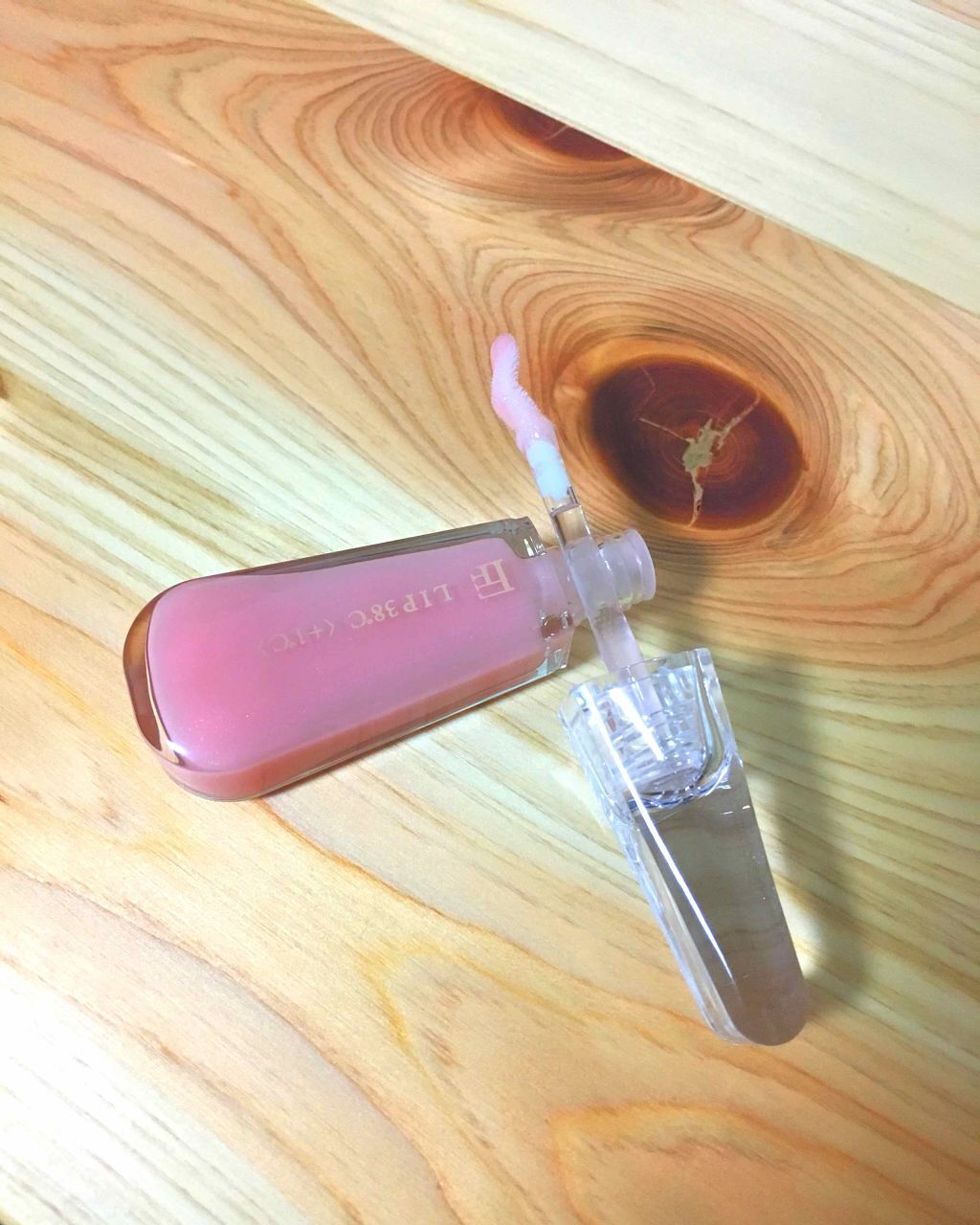 38°C / 99°F リップトリートメント (リップ美容液)/UZU BY FLOWFUSHI/リップケアを使ったクチコミ（2枚目）