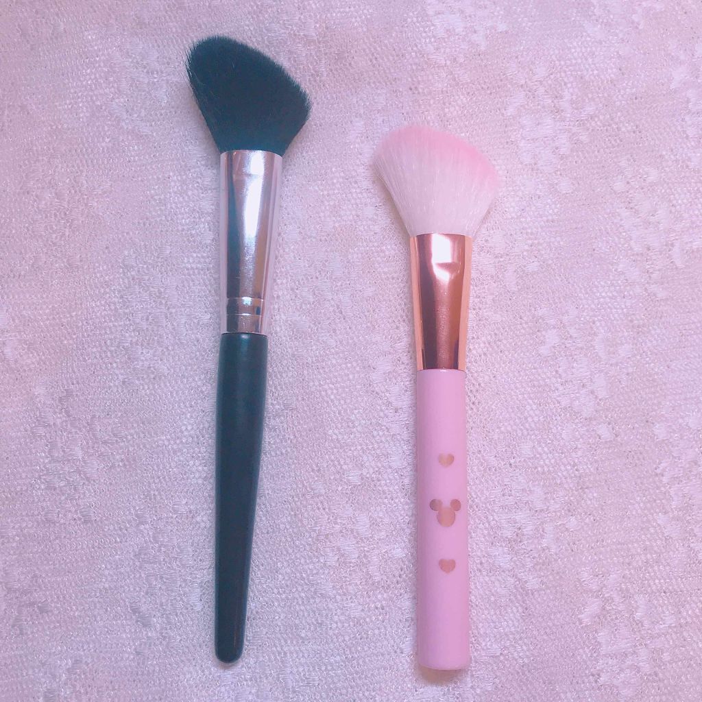 春姫 ファンデーションブラシ/DAISO/メイクブラシを使ったクチコミ（3枚目）