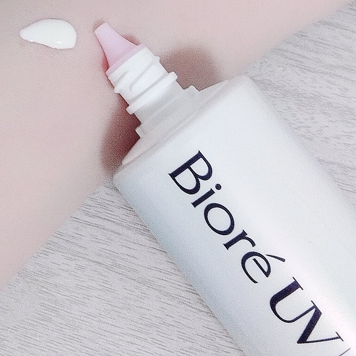 ビオレUV　アクアリッチ　アクアハイライトローション（水層ハイライトUV）/ビオレ/日焼け止めローションを使ったクチコミ（3枚目）