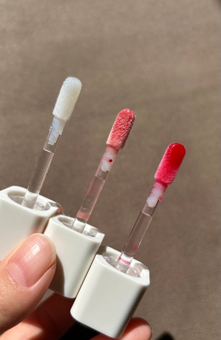 ナチュラルブルームリップオイルセラム 3色セット/PINATE/リップグロスを使ったクチコミ(4枚目)