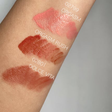 インヴァイトオンリー ミニアフターグロー リキッドブラッシュセット/NARS/メイクアップキットを使ったクチコミ(2枚目)