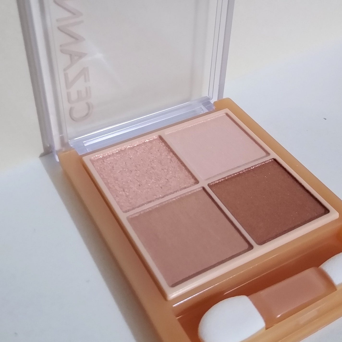ベージュトーンアイシャドウ/CEZANNE/アイシャドウパレットを使ったクチコミ(1枚目)