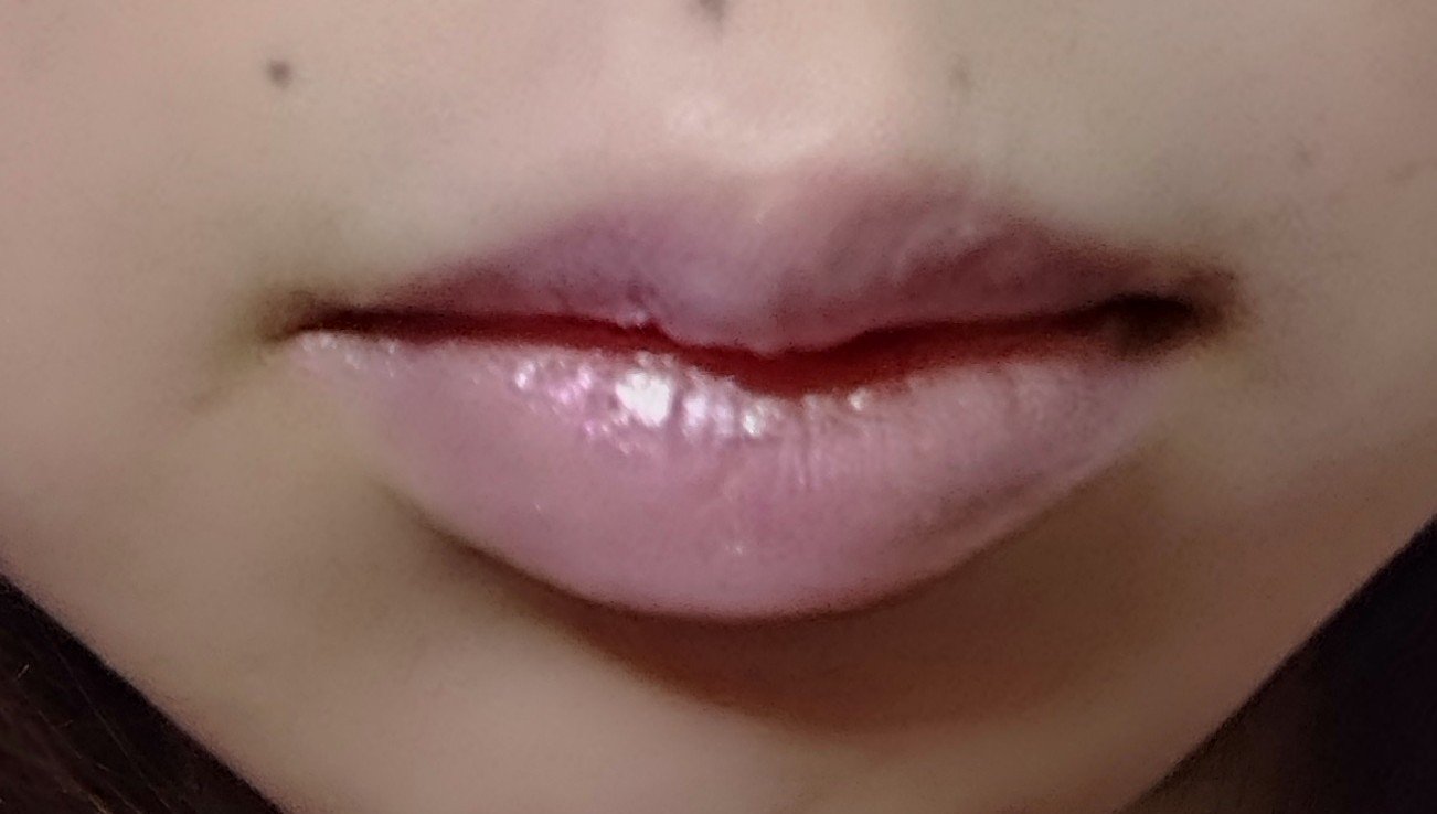 ジルスチュアート　リップブロッサム グロウ 102 glass viola（限定色）/JILL STUART/口紅を使ったクチコミ（2枚目）