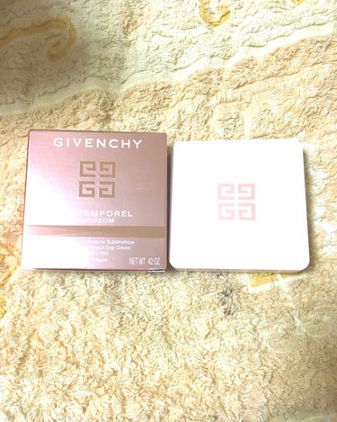 ランタンポレル ブロッサム クリーム コンパクト/GIVENCHY/化粧下地を使ったクチコミ（1枚目）