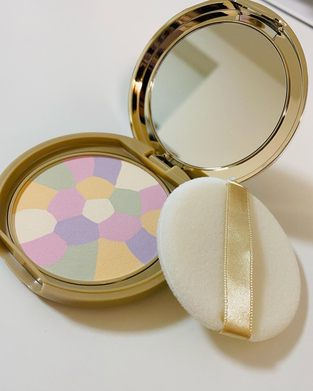 マシュマロフィニッシュパウダー ~Abloom~/キャンメイク/プレストパウダーを使ったクチコミ(1枚目)