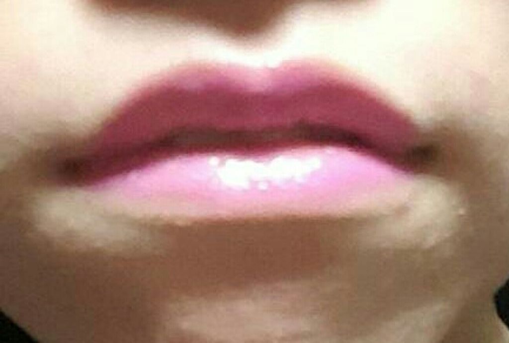 リップティントテンプテーション/inic/リップティントを使ったクチコミ(3枚目)