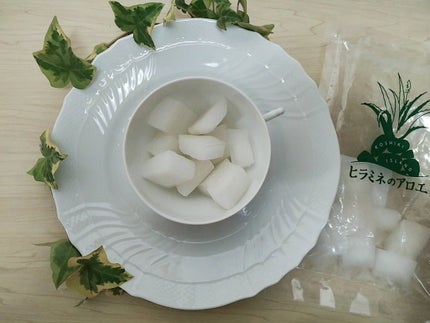 mcgroupakiko on LIPS 「外食が続く日の朝はヨーグルトやスムージーで腸内をいたわっており..」(4枚目)