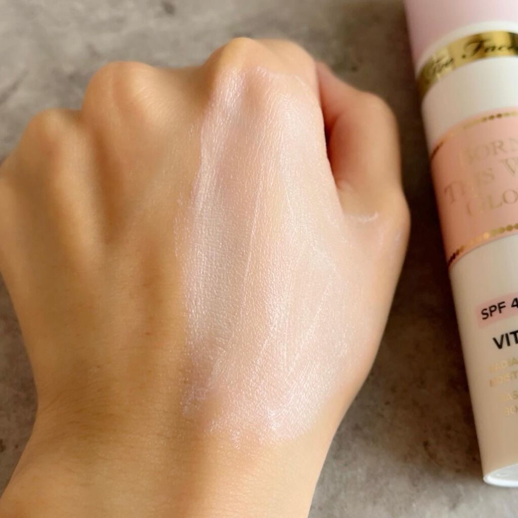 ボーン ディス ウェイ グロウ モイスチュアライジング メイクアップ プライマー/Too Faced/化粧下地を使ったクチコミ(3枚目)